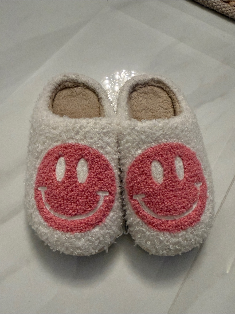 D&G Kids White Slippers with Pink Smiley Face